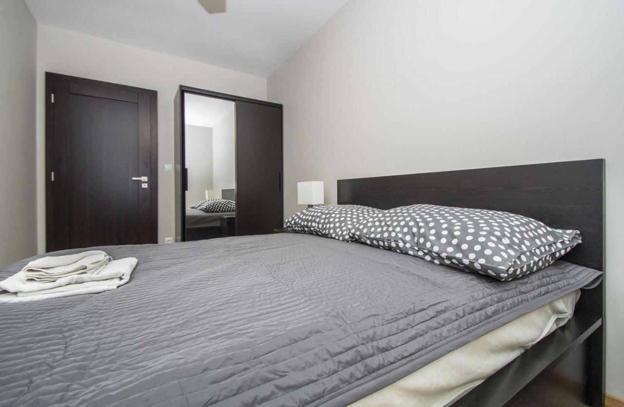 Landmark Apartments Краков Экстерьер фото